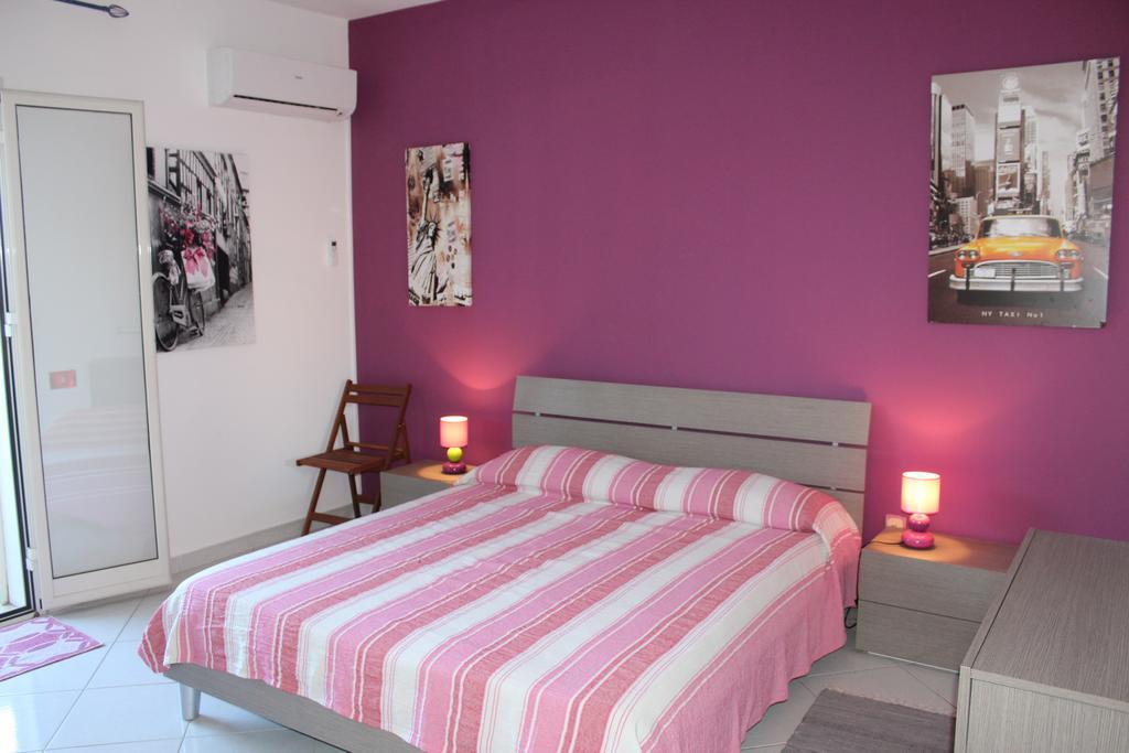 Appartamento Santa Lucia เชฟาลู ภายนอก รูปภาพ