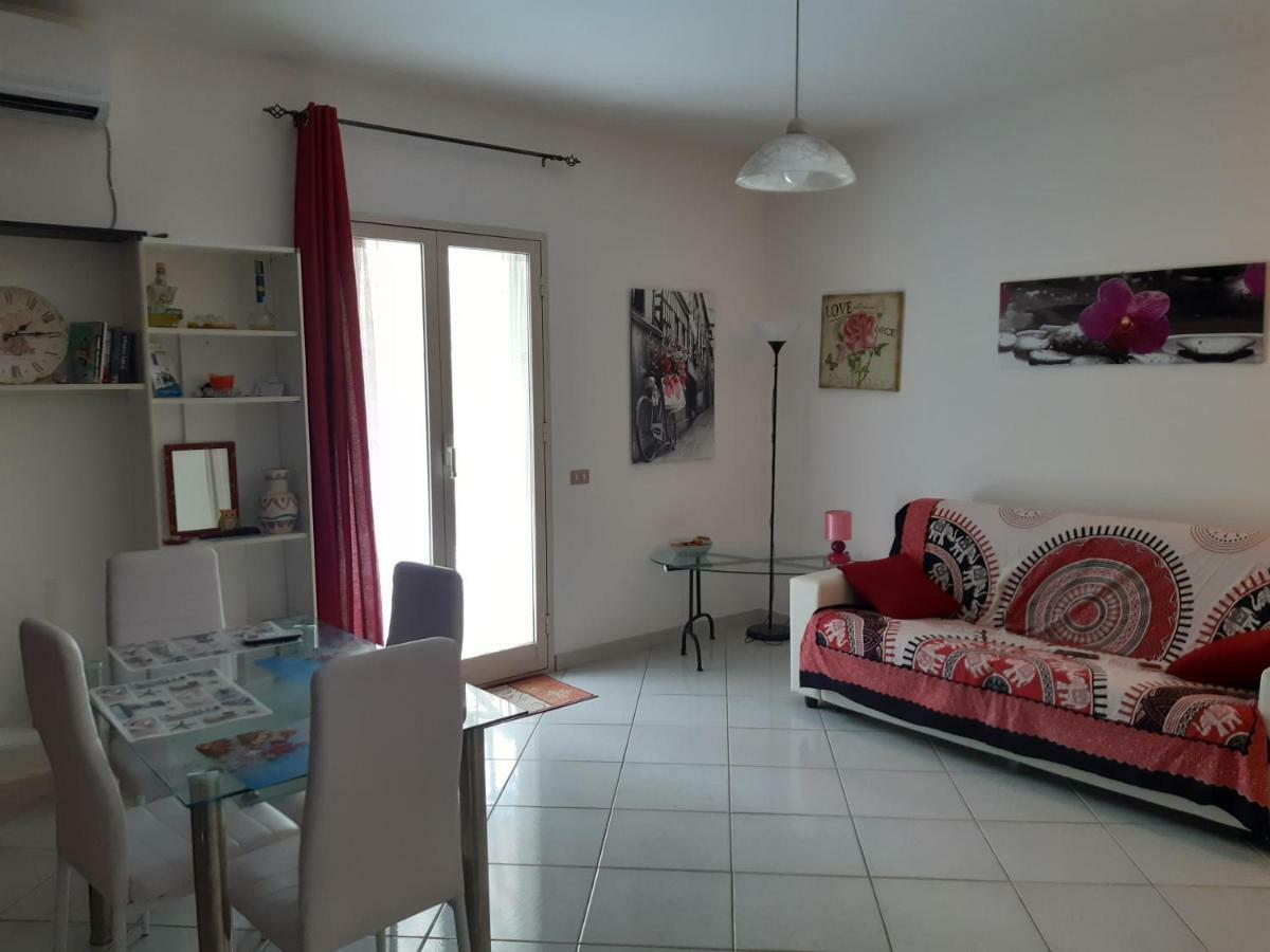 Appartamento Santa Lucia เชฟาลู ภายนอก รูปภาพ