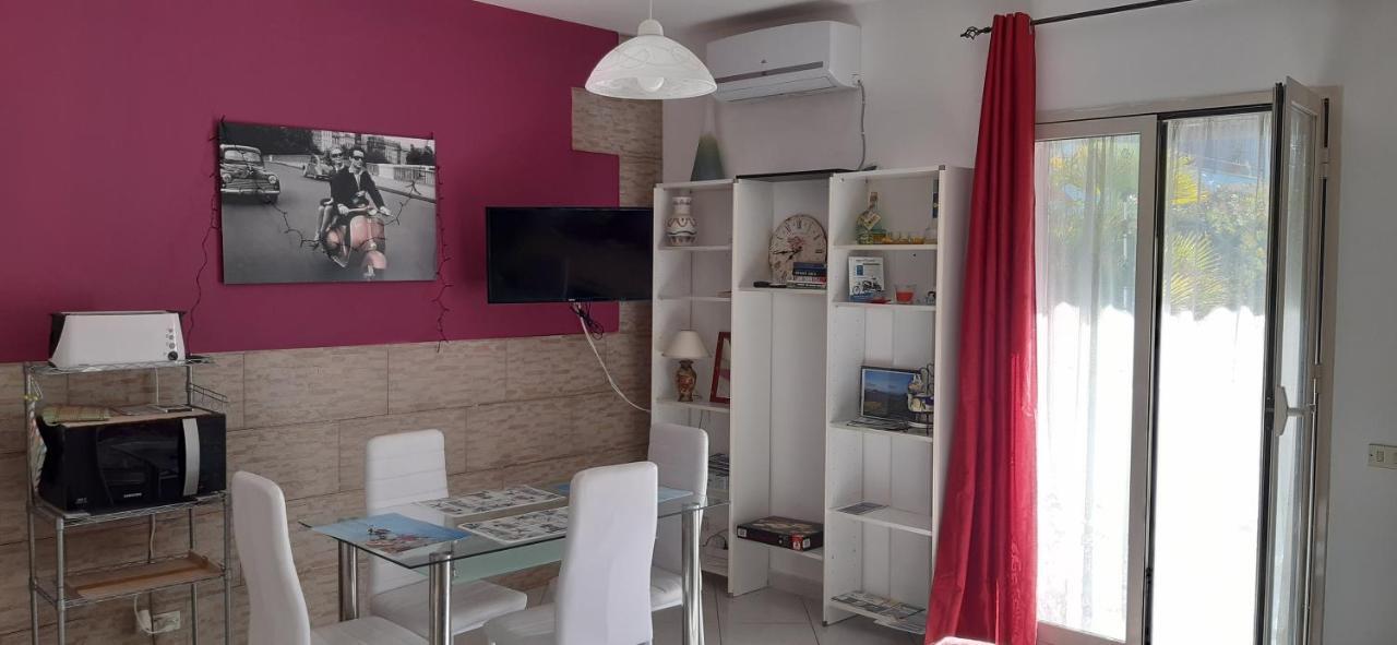 Appartamento Santa Lucia เชฟาลู ภายนอก รูปภาพ