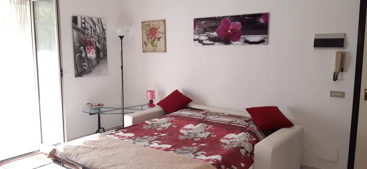 Appartamento Santa Lucia เชฟาลู ภายนอก รูปภาพ